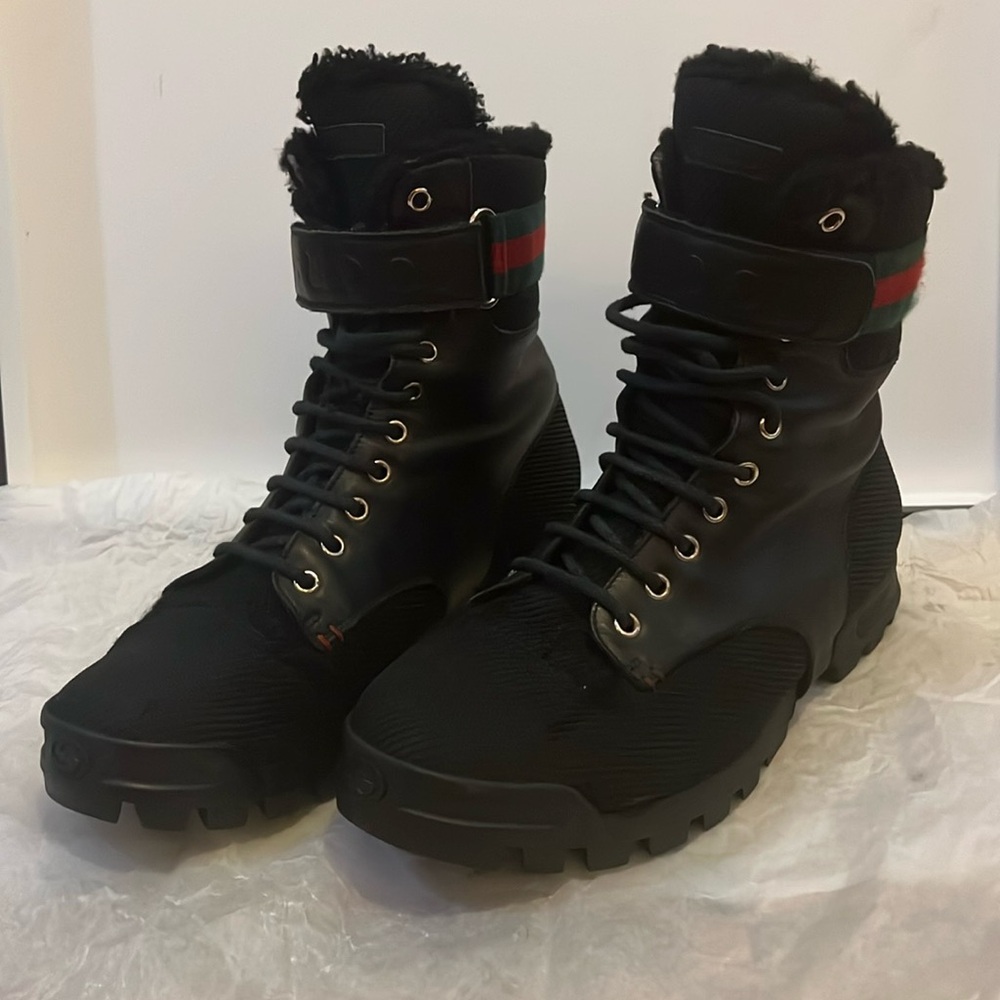 Gucci boots size 41 (8US)